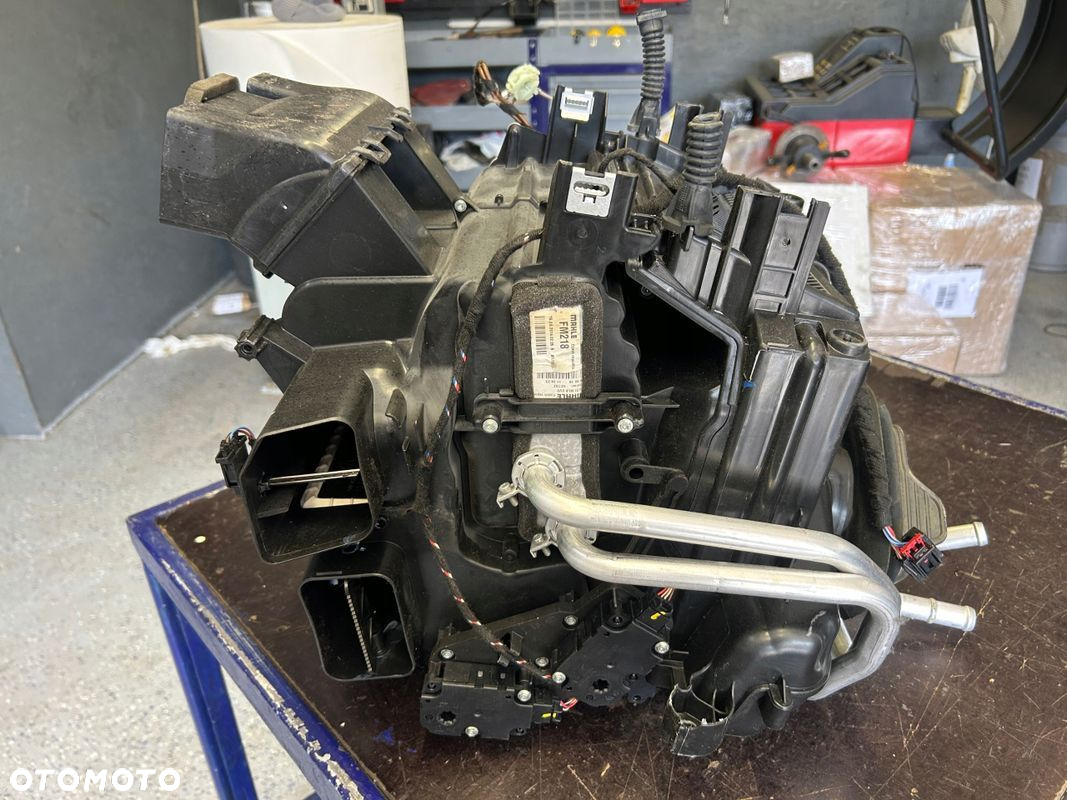 AUDI A4 B9 NAGRZEWNICA EUROPA 8W1816005J - 3