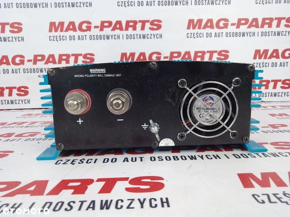 przetwornica samochodowa 12v 230v 600 watt power source pure 600 - 6