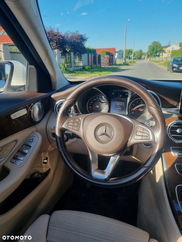 Mercedes-Benz Klasa C 200 4-Matic 7G-TRONIC - 2