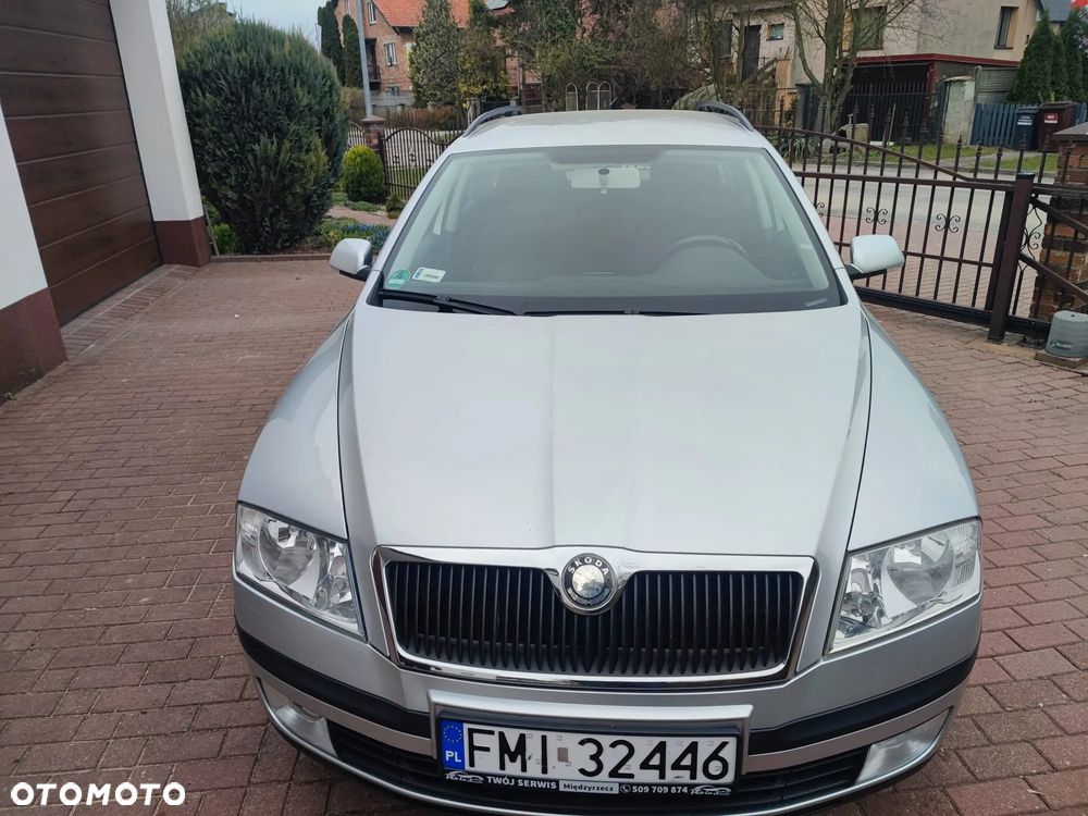 Skoda Octavia 1.6 Tour - 9