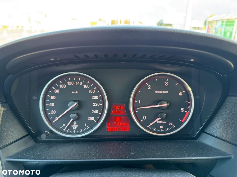 BMW Seria 5 - 23