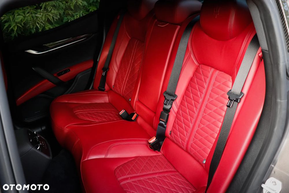 Maserati Ghibli - 18