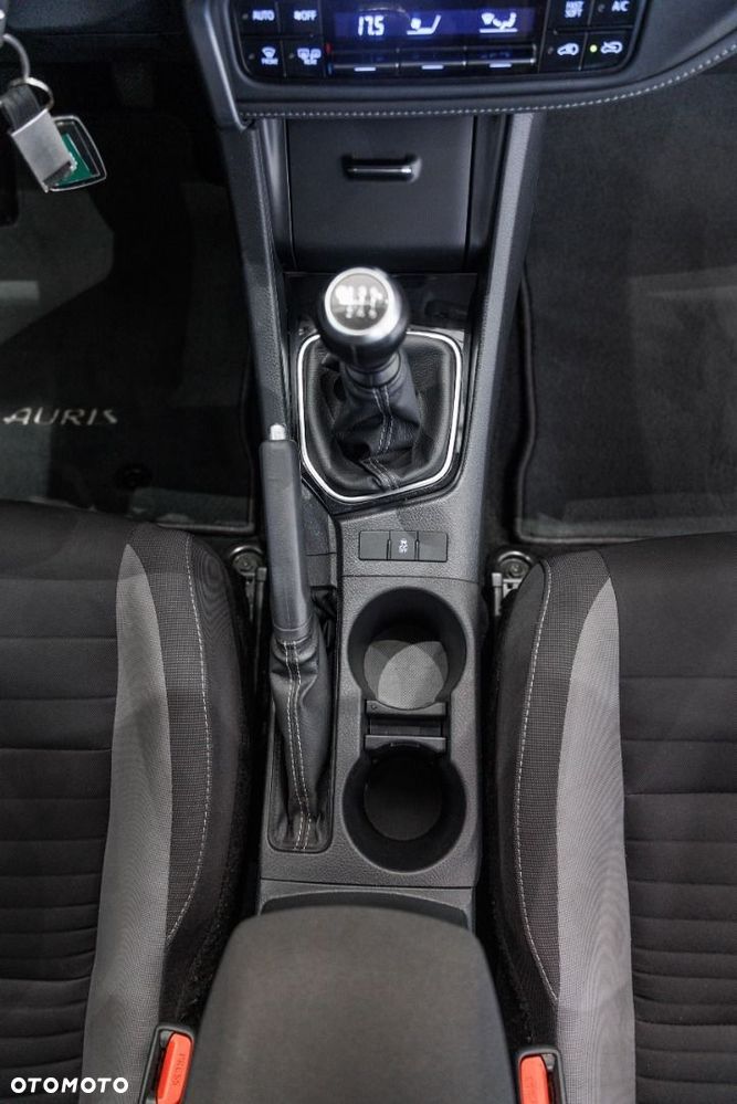 Toyota Auris - 26