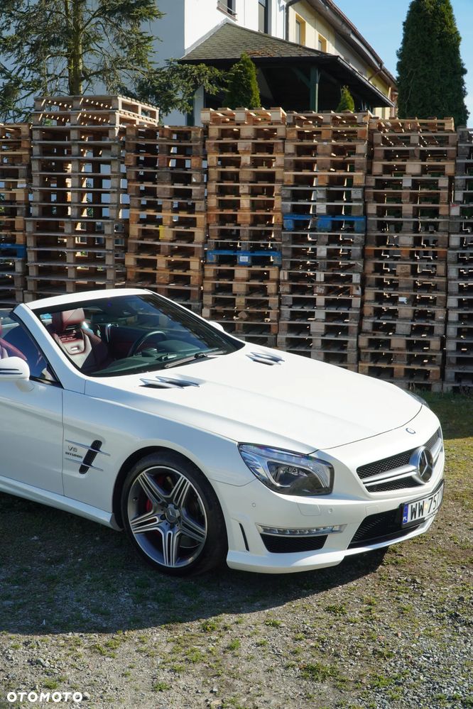 Mercedes-Benz SL 63 AMG - 39