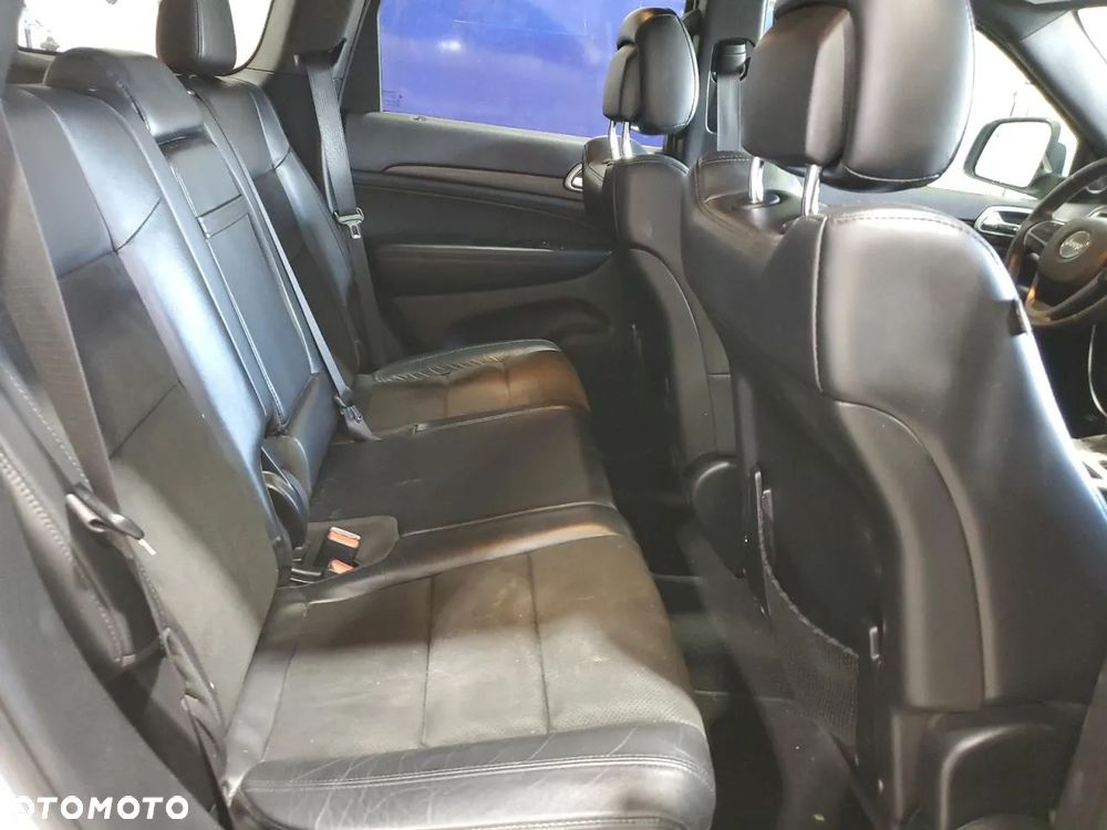 Jeep Grand Cherokee Laredo - 10