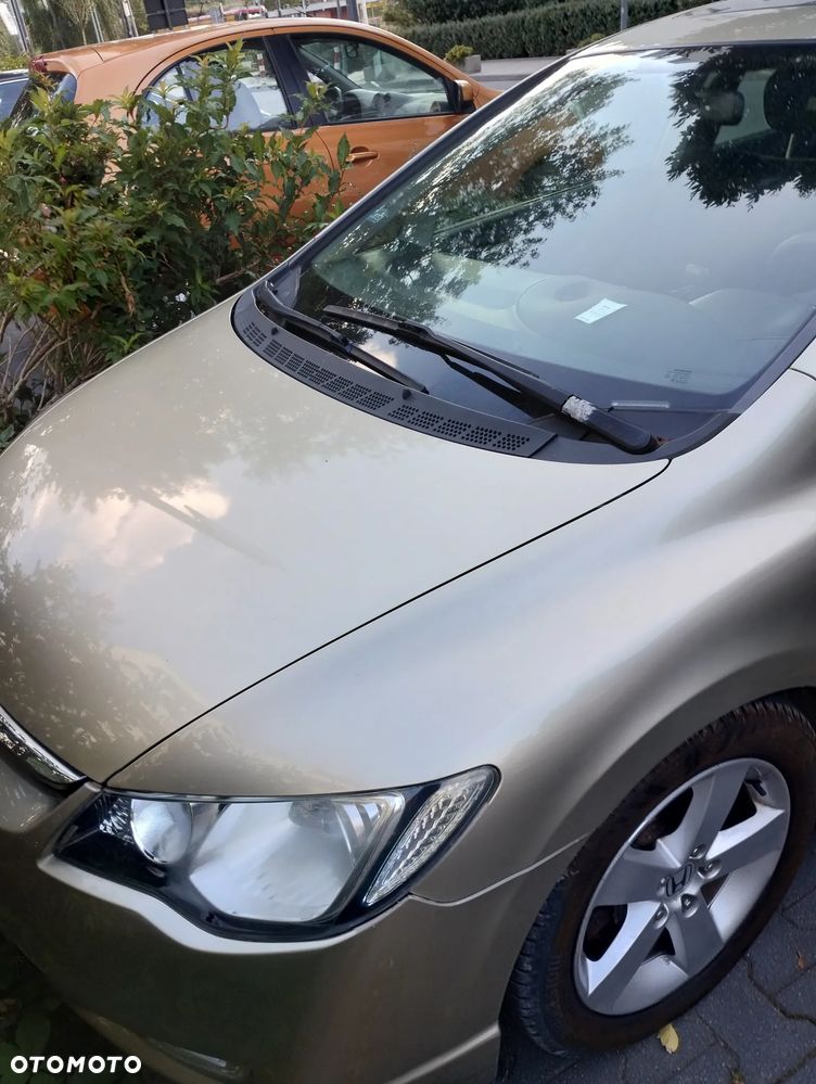 Honda Civic 1.8 Comfort - 3