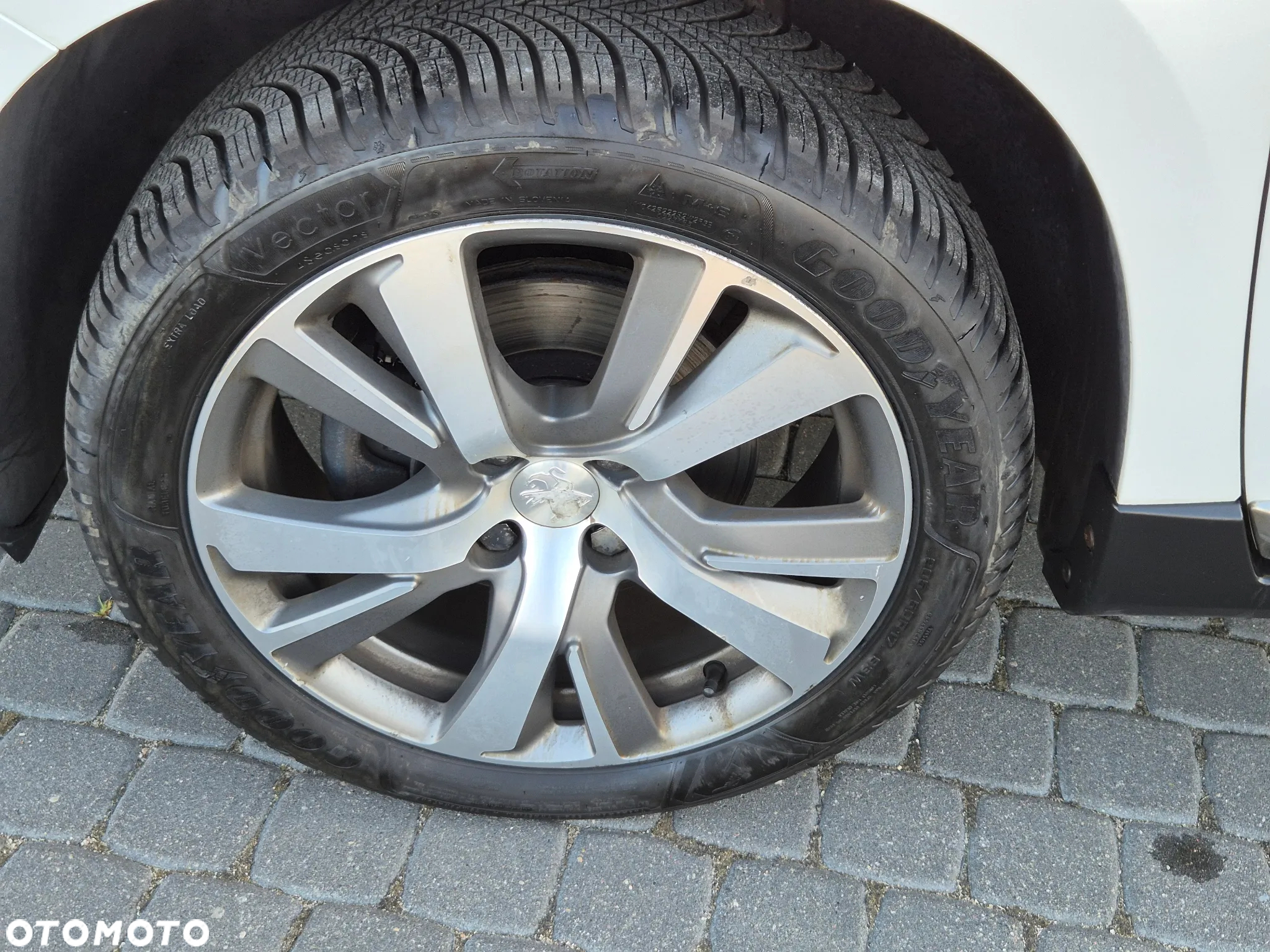 Peugeot 2008 e-HDi FAP 115 STOP & START Business-Line - 21