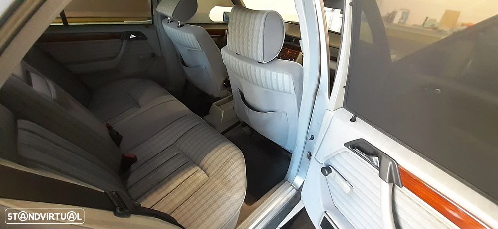 Mercedes-Benz W124 (1984-1997) 200 D - 7