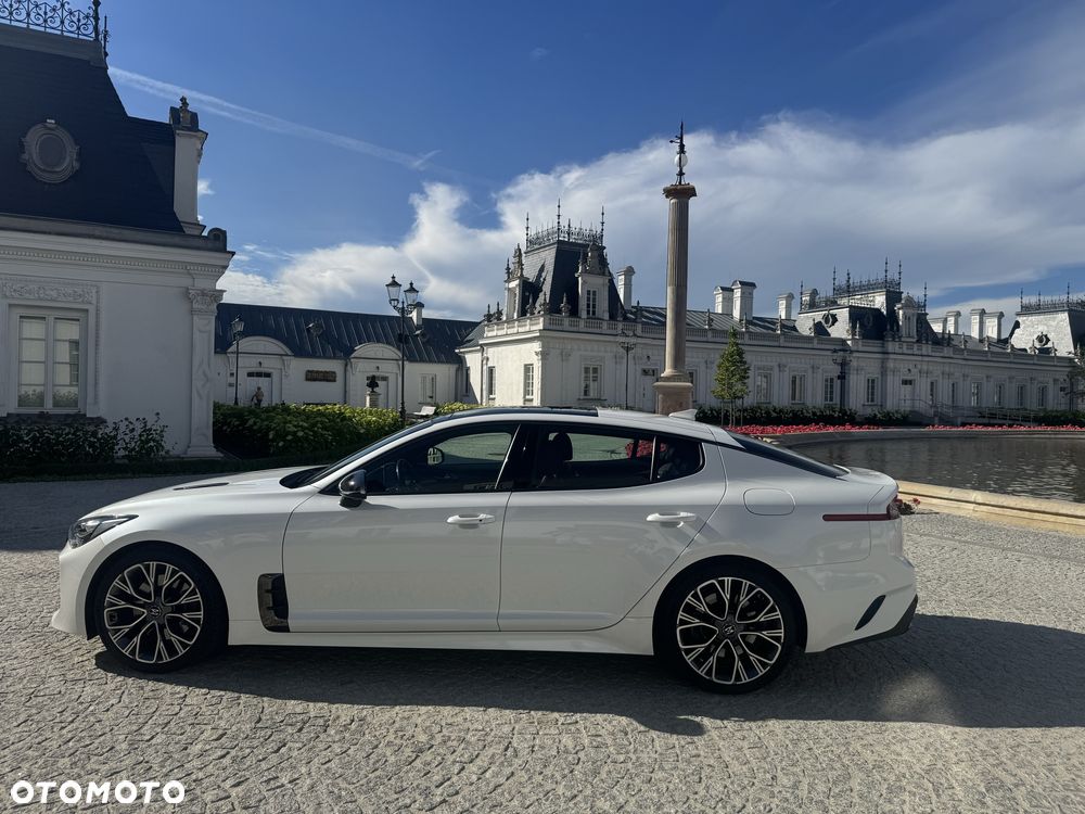 Kia Stinger - 6