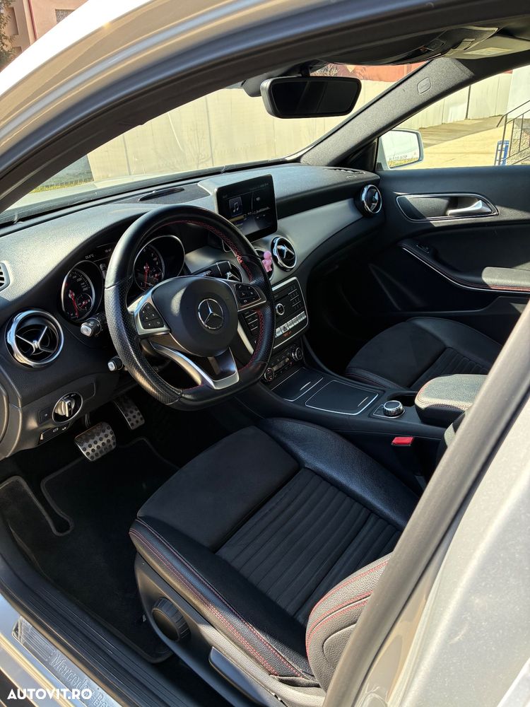 Mercedes-Benz GLA 250 4MATIC 7G-DCT AMG Line - 11