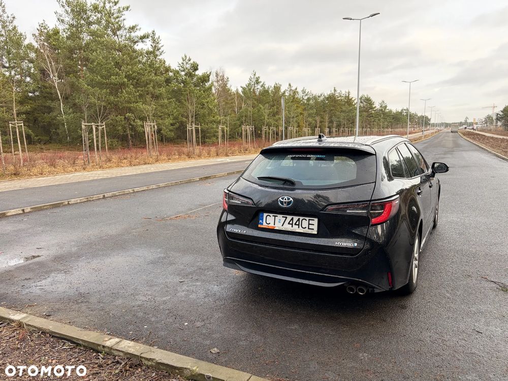 Toyota Corolla 2.0 Hybrid Comfort - 5