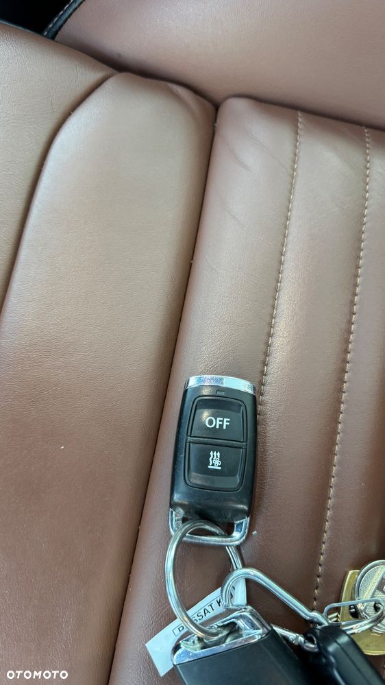 Volkswagen Passat 2.0 TDI SCR DSG Elegance - 30