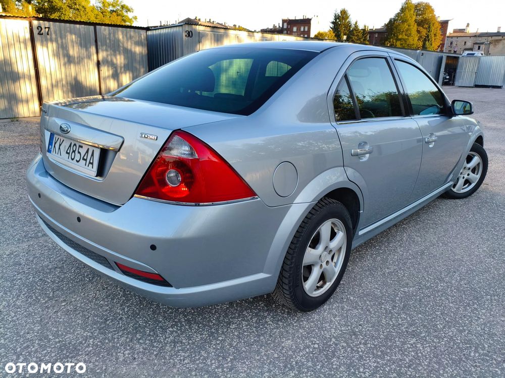 Ford Mondeo 2.2 TDCi Titanium X - 3