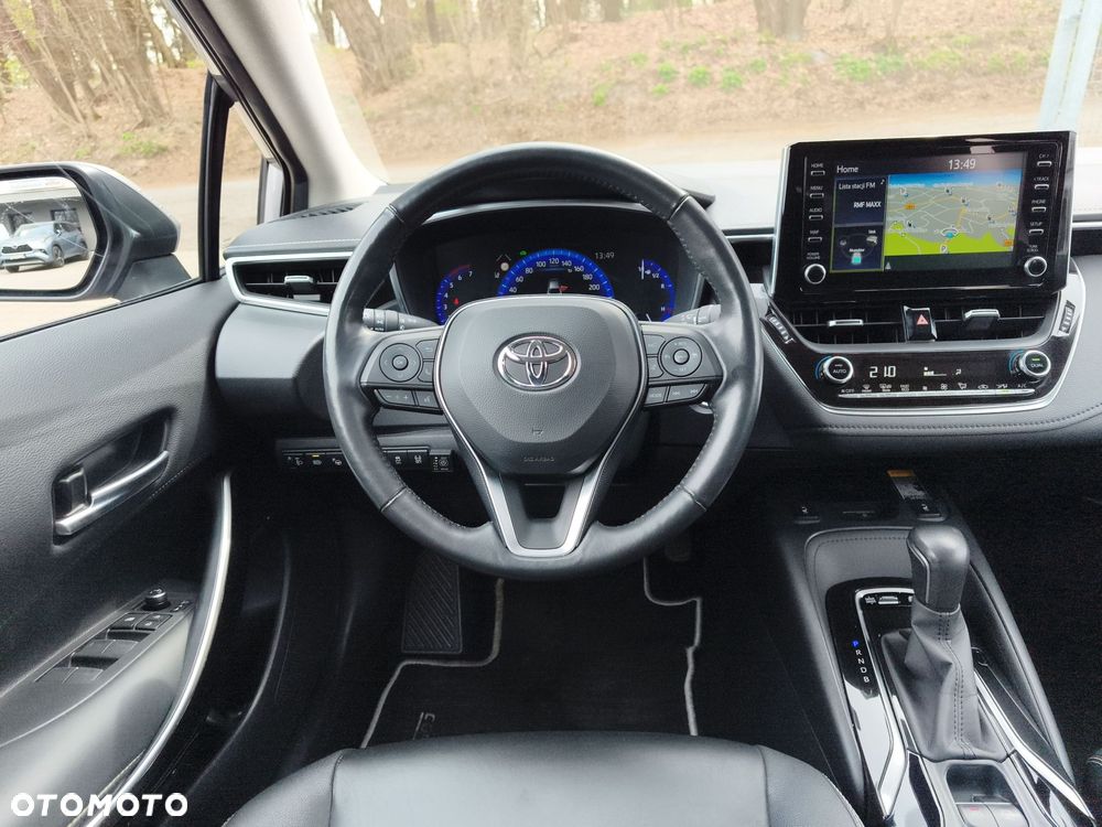 Toyota Corolla 1.8 Hybrid Executive - 12