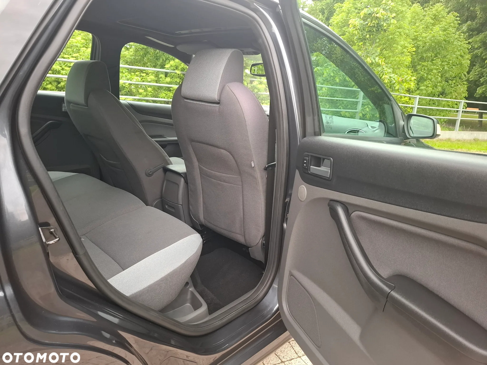 Ford Focus 2.5 ST - 16