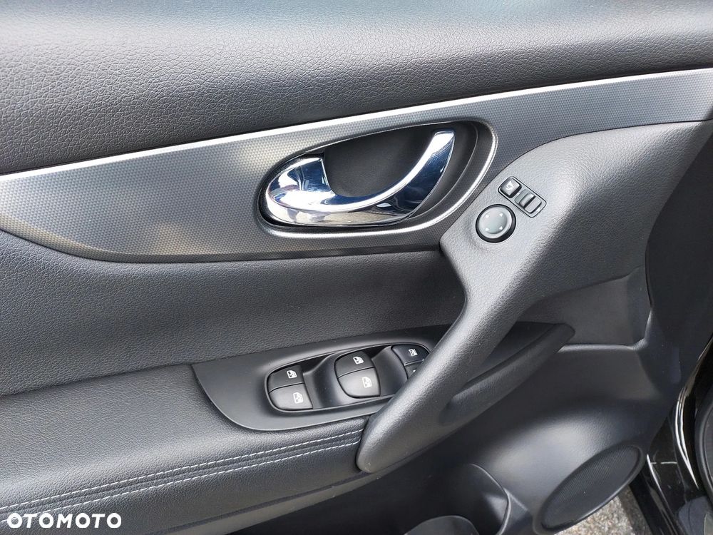 Nissan Qashqai 1.3 DIG-T N-WAY - 37