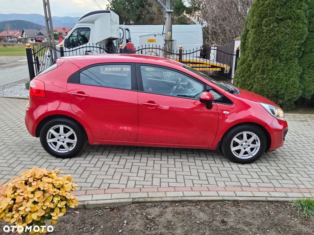 Kia Rio 1.2 Attract - 10