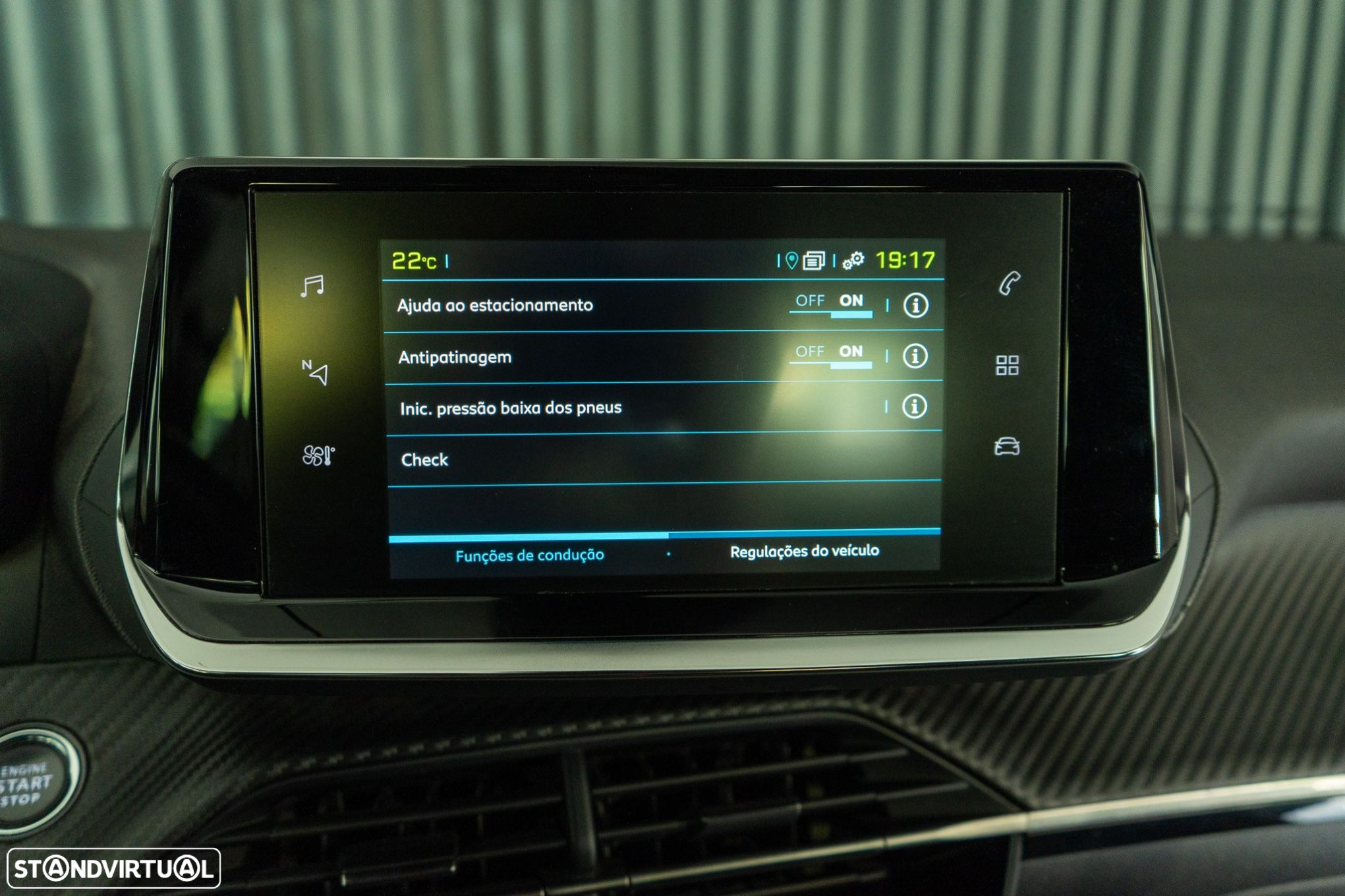 Peugeot e-2008 50 kWh Active - 11