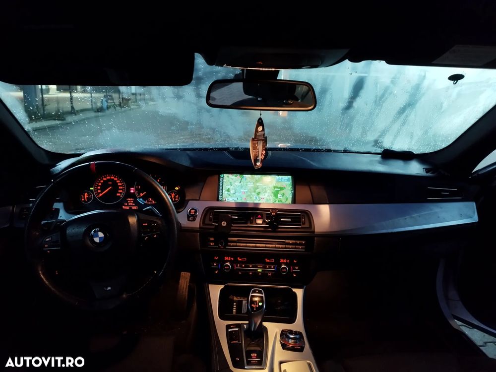 BMW Seria 5 525d Aut. Modern Line - 11