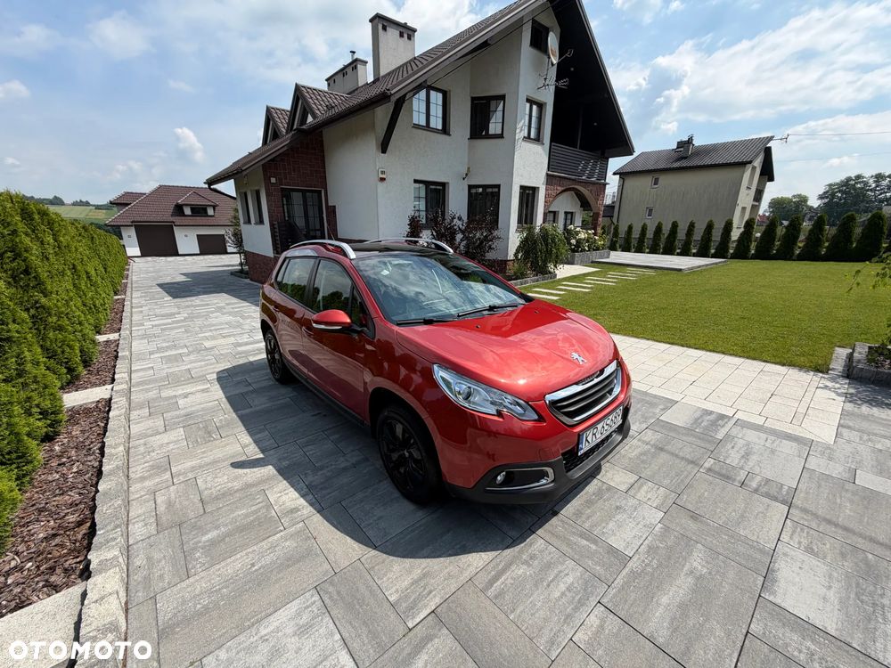 Peugeot 2008 1.2 VTi Allure - 1