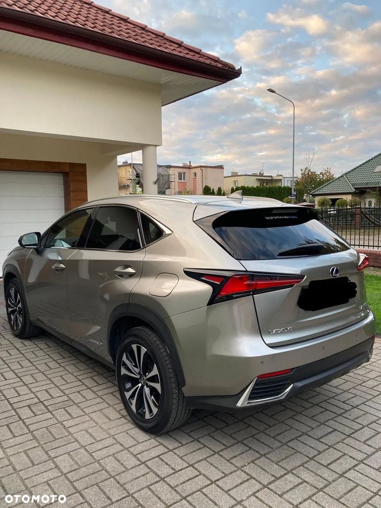 Lexus NX 300 F Impression AWD - 12