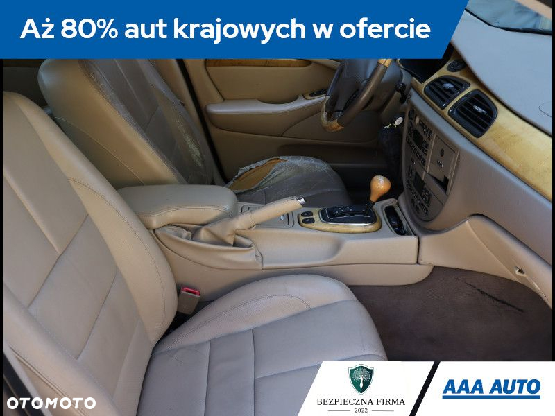 Jaguar S-Type - 10