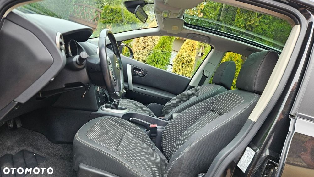 Nissan Qashqai+2 - 12