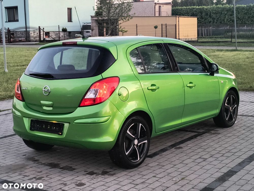 Opel Corsa 1.2 16V Edition 150 - 7