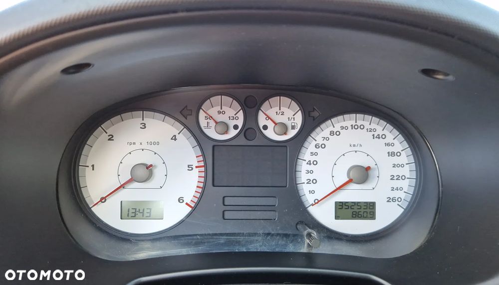 Seat Leon 1.9 TDI 150 Sport - 19