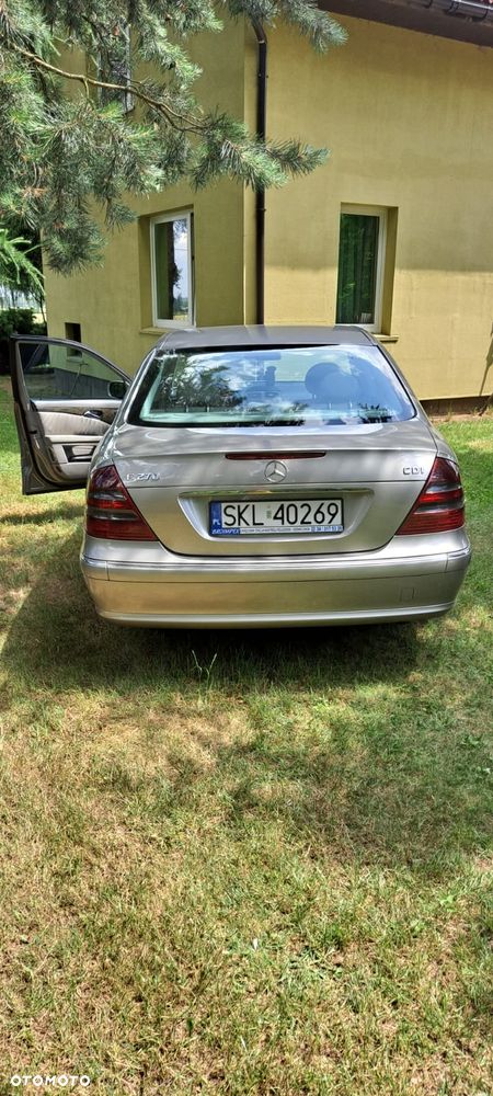 Mercedes-Benz Klasa E - 8