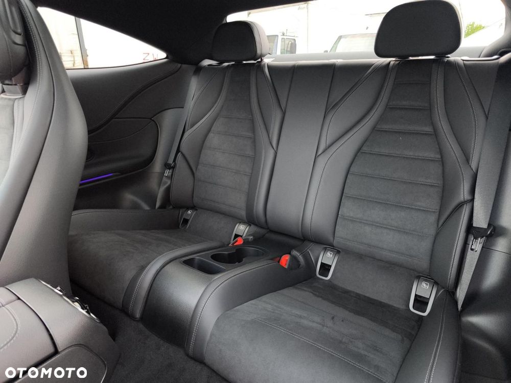 Mercedes-Benz CLE - 21