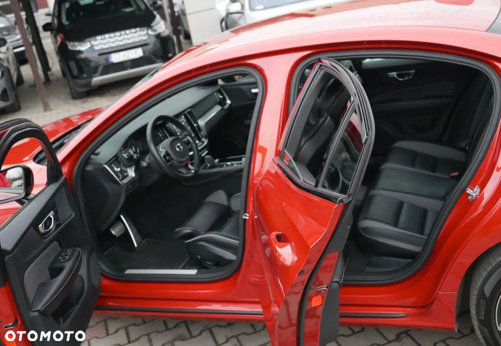 Volvo S60 ver-t8-recharge-awd-geartronic-rdesign - 19