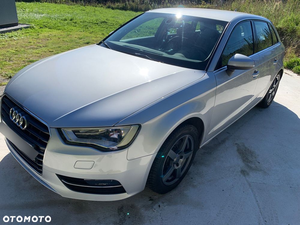 Audi A3 Sportback - 2