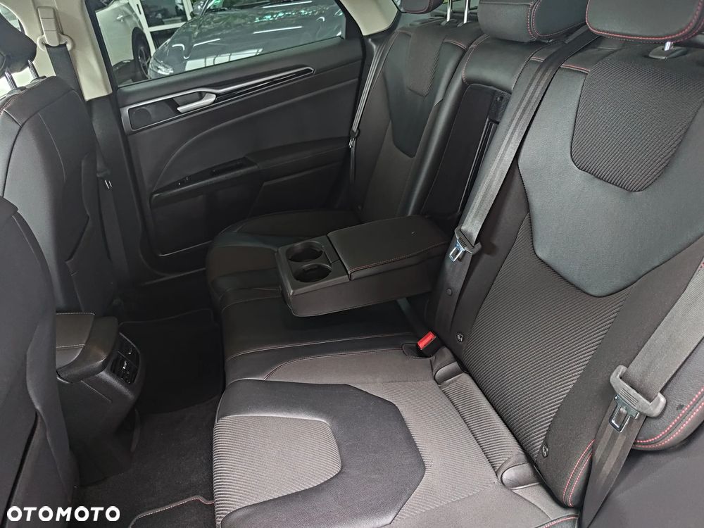 Ford Mondeo 1.5 EcoBoost ST-Line X - 20
