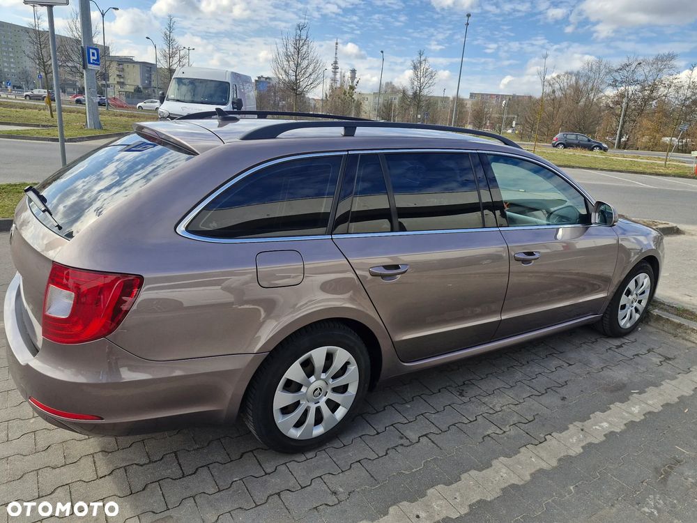 Skoda Superb 1.6 TDI GreenLine - 6