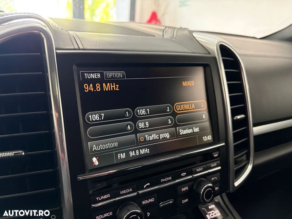 Porsche Cayenne 3.0TD TipTronic - 24