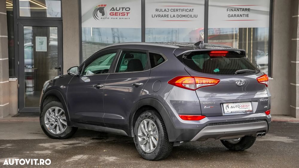 Hyundai Tucson - 8