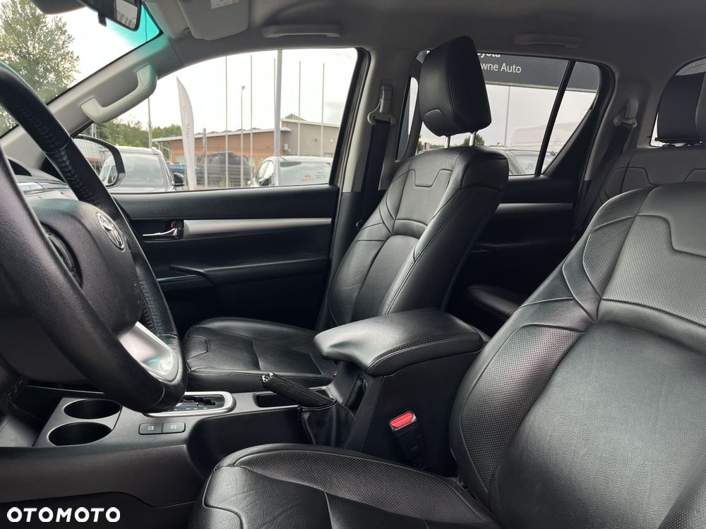 Toyota Hilux 2.8 D-4D Double Cab SR5 4x4 - 18
