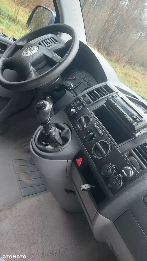 Volkswagen Transporter - 8