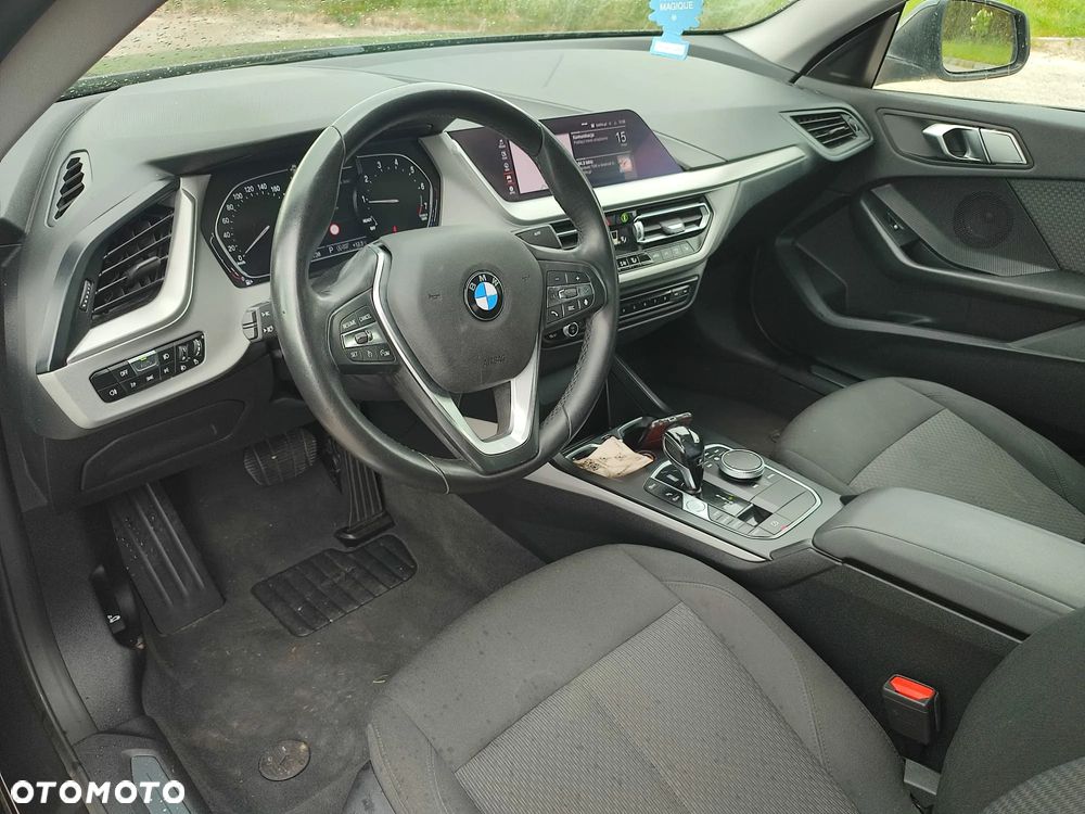 BMW Seria 2 218i Edition Colorvision - 21
