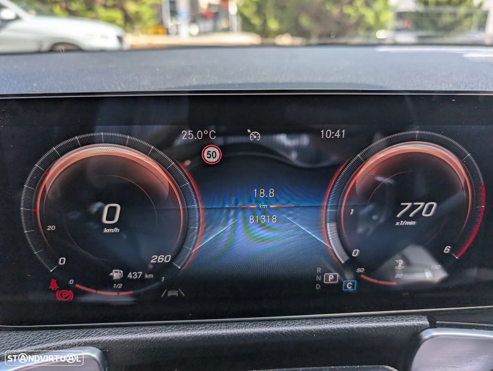 Mercedes-Benz GLB 180 d AMG Line - 20