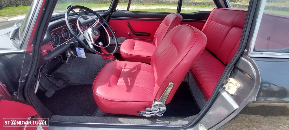 Peugeot 404 — fotografia 4