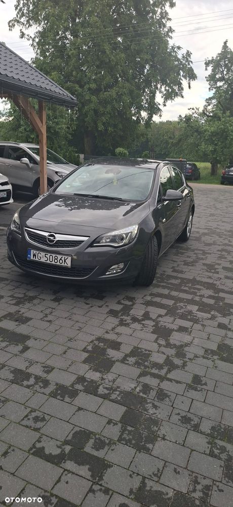 Opel Astra 1.4 Turbo Cosmo - 1