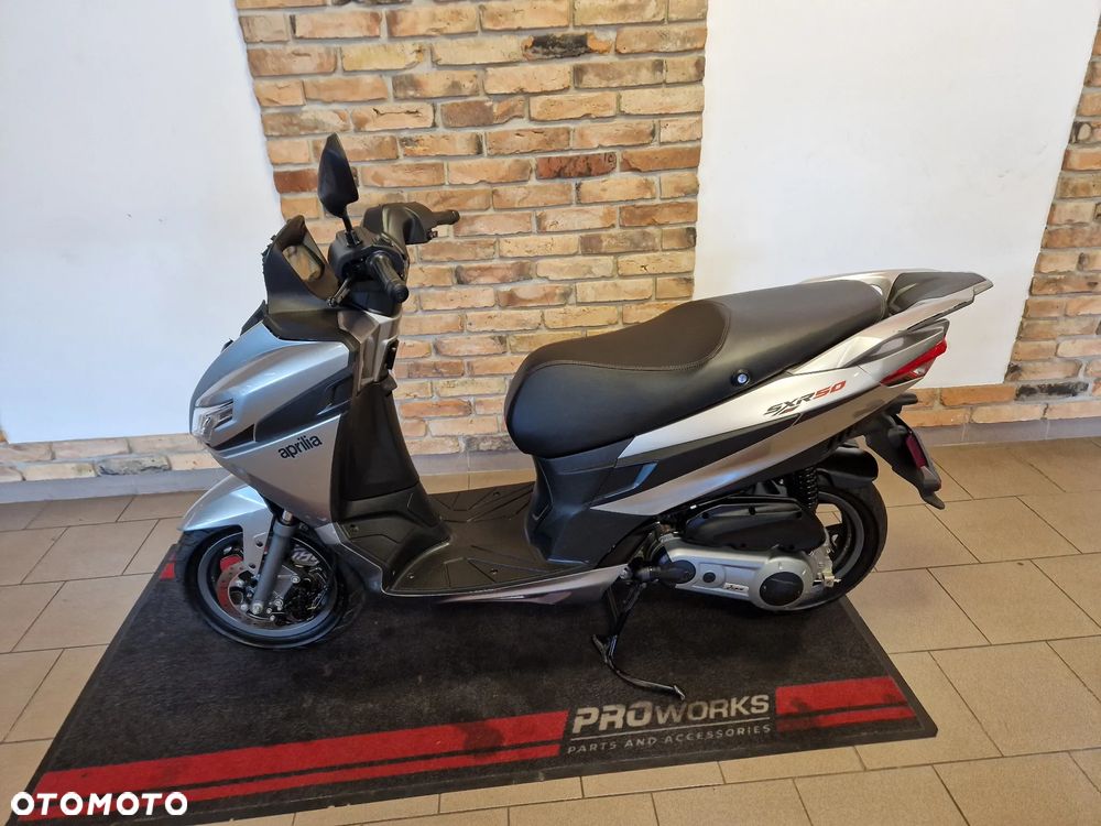 Aprilia SX - 7
