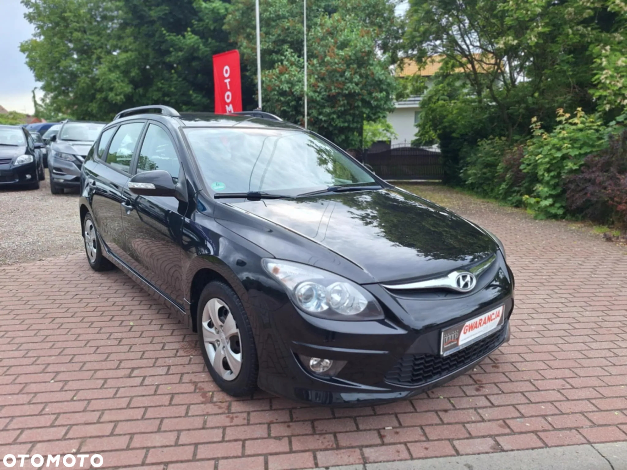 Hyundai i30 1.4 Base + - 2