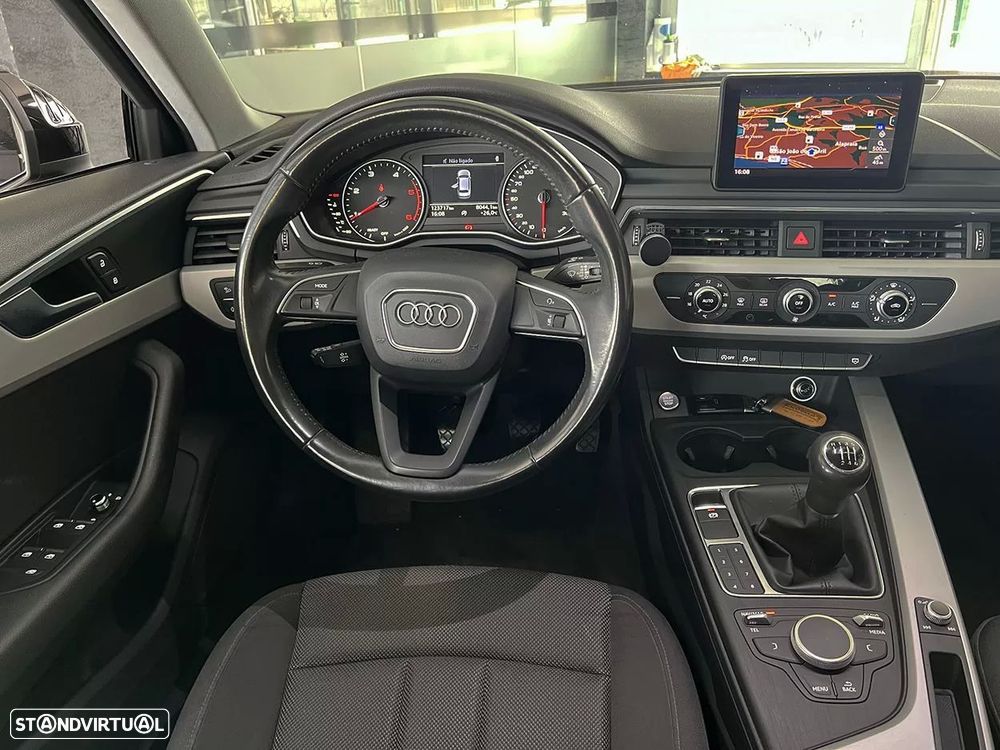 Audi A4 Avant 2.0 TDI ultra - 10