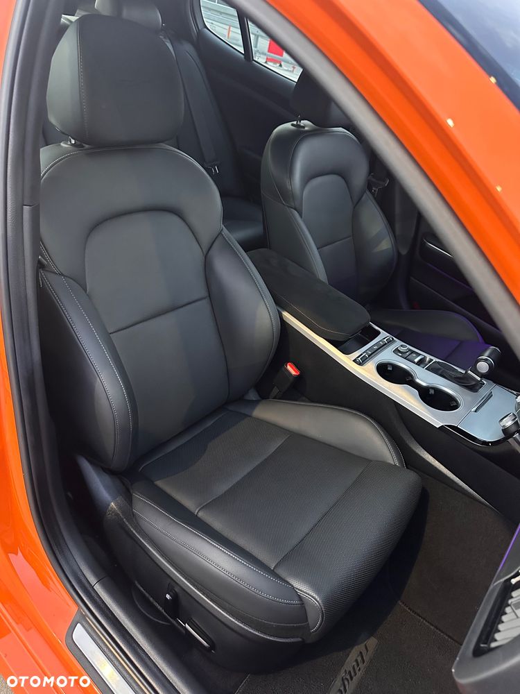 Kia Stinger 3.3 T-GDI V6 GT AWD - 23