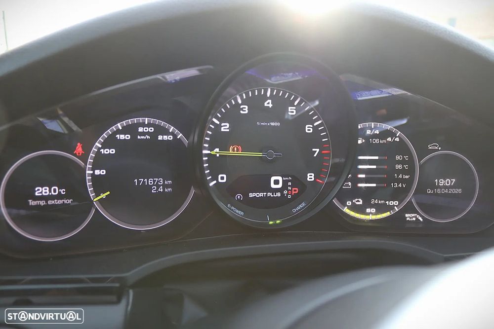 Porsche Cayenne E-Hybrid - 23