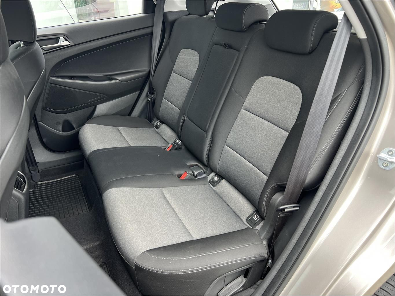 Hyundai Tucson 1.6 GDI BlueDrive Comfort 2WD - 22