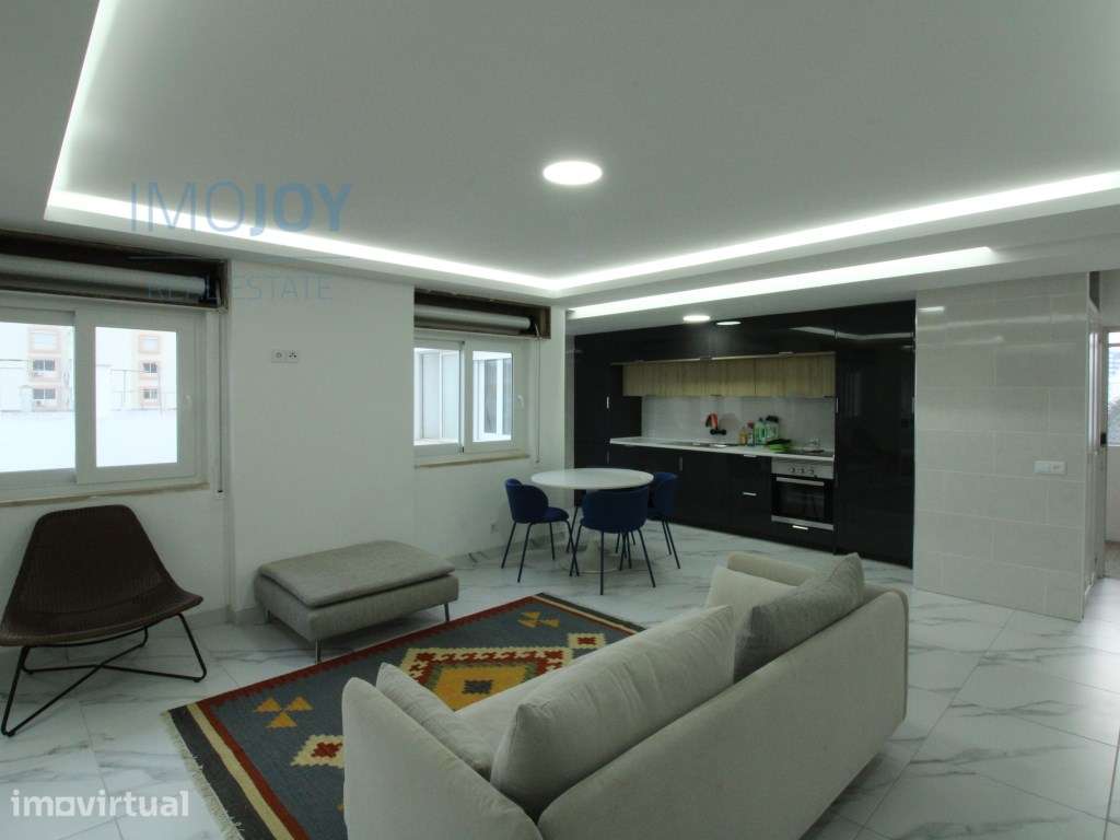 Apartamento T2 para Venda em Portimão - Grande imagem: 2/28
